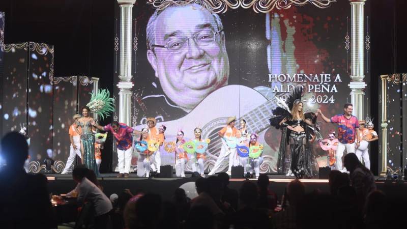 El legado de Aldo Peña brilla en la coronación de Camila I