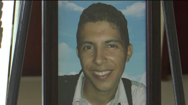 El taxista fue identificado como Carlos Andrés O., de 31 años