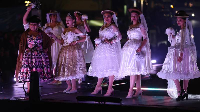 Trajes de novia para chola paceña.