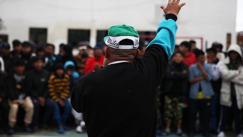 Jóvenes participan en un concurso de 'Freestyle' 