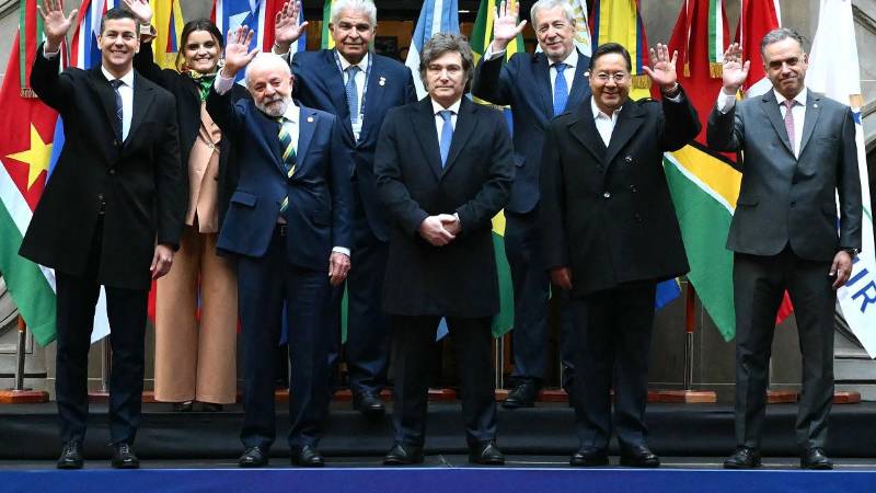 La foto de los presidentes que participaron en la cumbre del Mercosur.