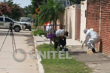 Testigos aseguran que un hombre delgado y con lentes fue quien dejó un feto en un basurero