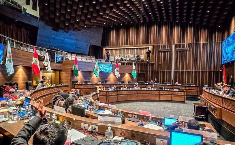 Senado aprueba dispensación de trámite y se dispone a tratar la ley para suministro directo de combustibles
