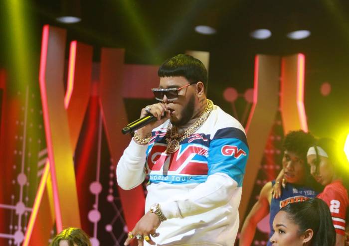 Anuel responde a Luis Vega en su devolución Anuel responde a Luis Vega en su devolución