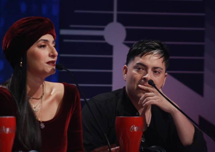 Harry Styles emociona hasta las lágrimas al jurado con su gala