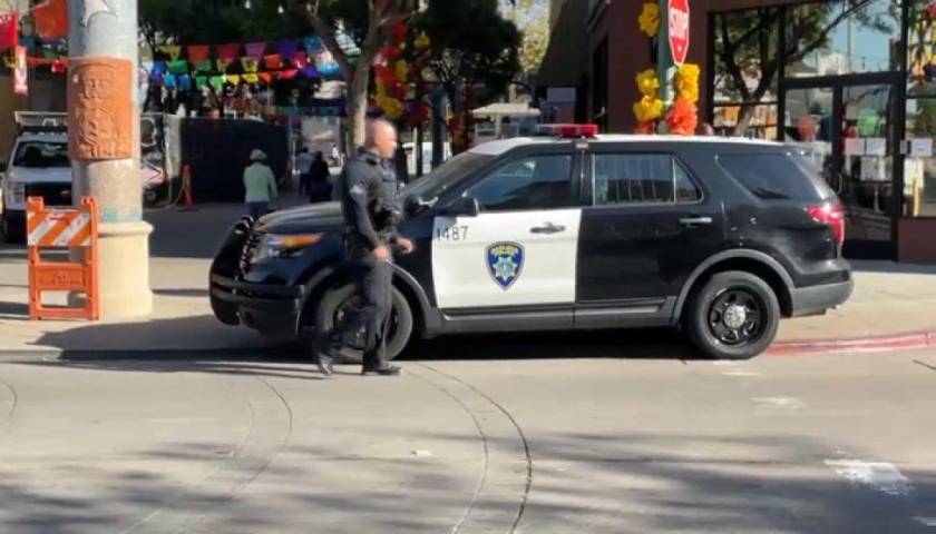 Tiroteo masivo en Oakland: hay varios heridos y buscan a los autores de los disparos