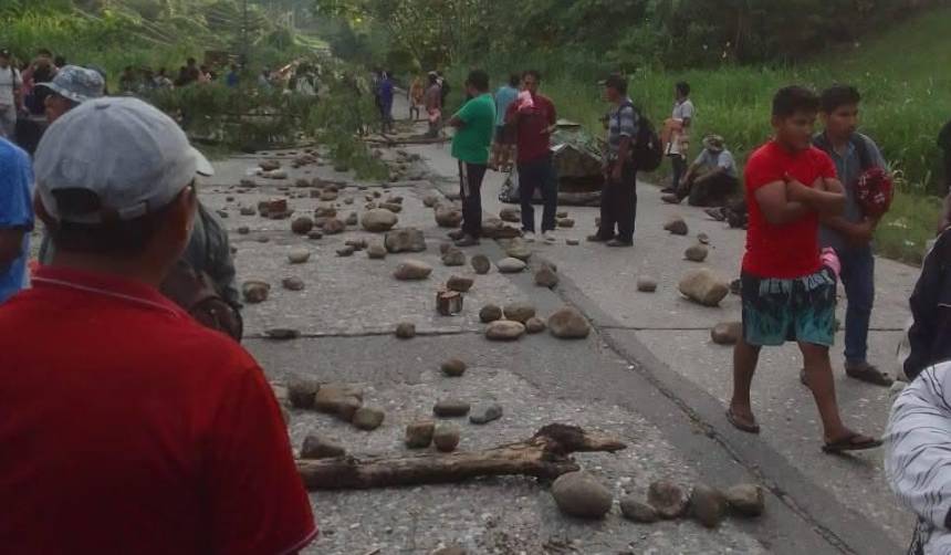 Tránsito suspende las salidas de buses desde Cochabamba hacia Santa Cruz
