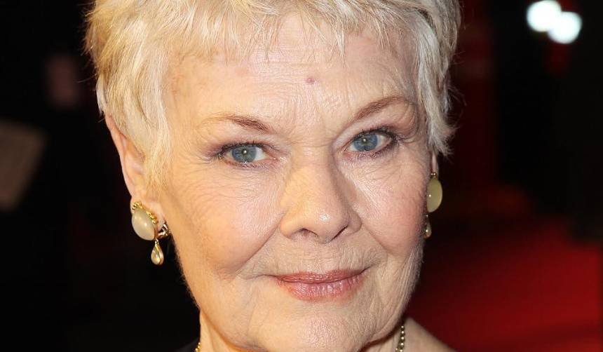La actriz Judi Dench dice que su afección ocular le impide hacer teatro, cine o leer