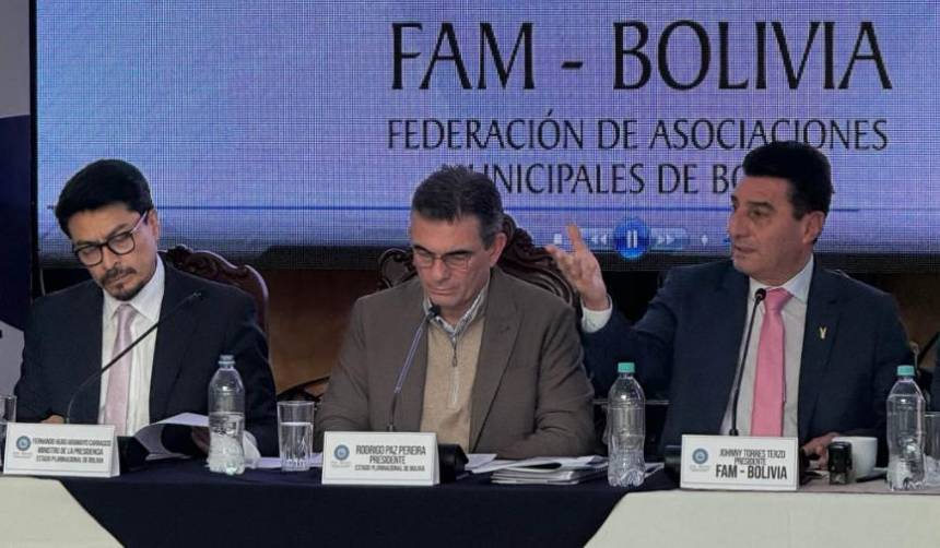 Concluye reunión entre el presidente Paz y alcaldes sobre el 50/50 y demandas municipales