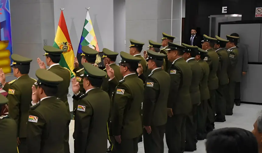 Alistan el cambio del Alto Mando de la Policía Boliviana, según una “orden de guarnición” de la institución policial 