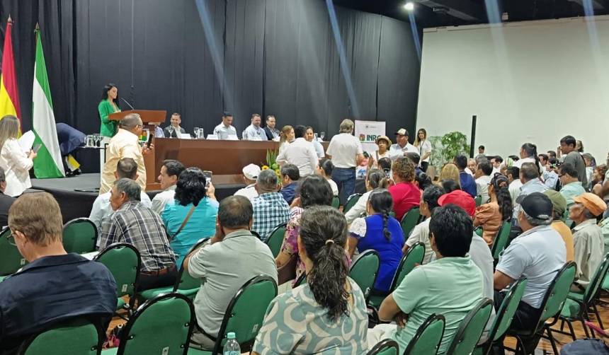 INRA entrega 300 títulos de propiedad rural a productores de Santa Cruz