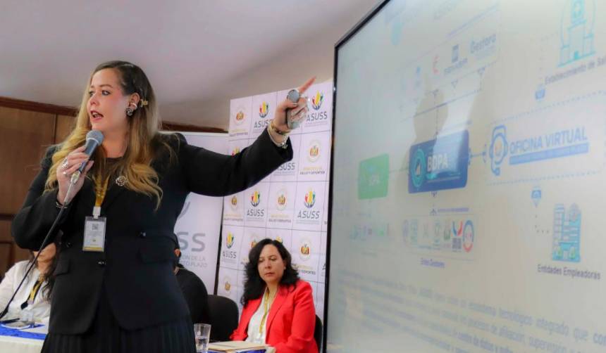 Exdirectora sanitaria rechaza acusaciones de corrupción en su contra y anuncia proceso contra la ministra de Salud