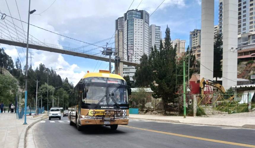 Anuncian la ruta “exprés” del PumaKatari por la nueva avenida La Paz para conectar el Sur con el centro 