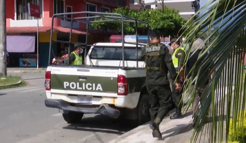 A plena luz del día, acribillan con al menos 15 disparos a un joven en el municipio de Entre Ríos