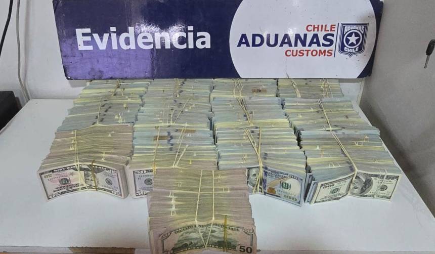 Aduana de Chile incauta más de 1 millón de dólares de un bus que salió de Bolivia