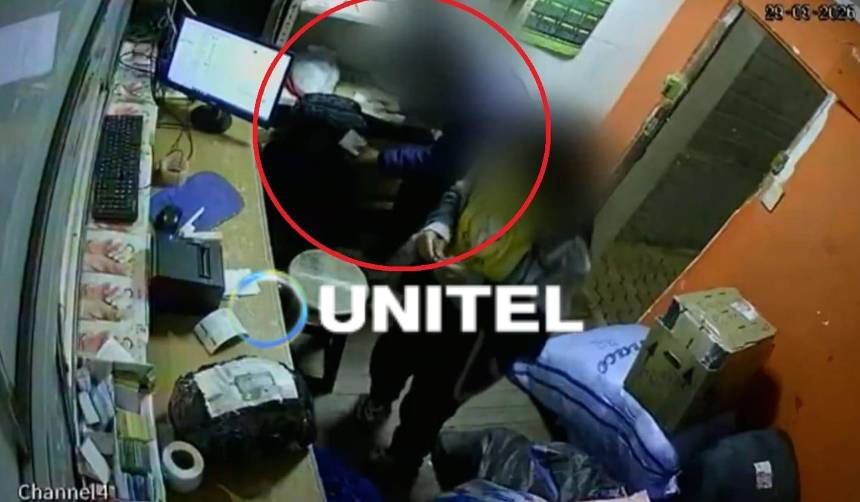 Video: Roban equipaje con celulares valuados en Bs 180.000 de la terminal de buses de La Paz; hay dos sospechosos
