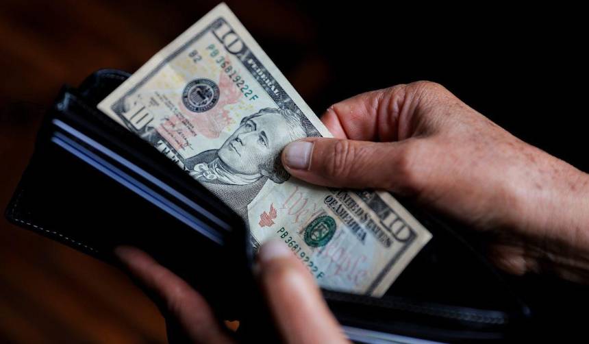 Dólar oficial cae por debajo de los Bs 11 y registra su mayor baja desde la vigencia del régimen flexible