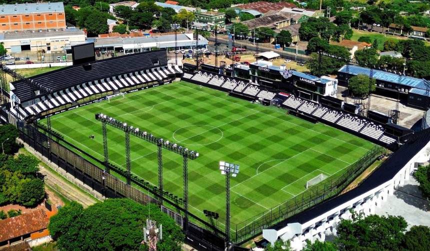 Conmebol hace oficial cambio de sede para los partidos de Blooming e Independiente