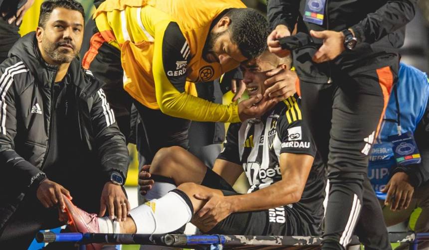 Imágenes sensibles: La durísima lesión de un jugador de Mineiro ante Bolívar