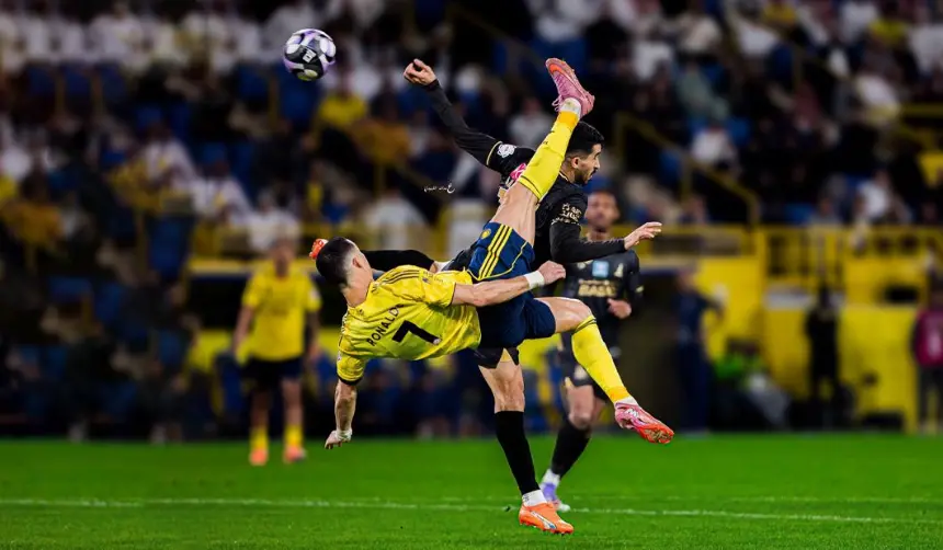 Video: Cristiano Ronaldo marca un golazo de chilena para llegar a los 954 tantos