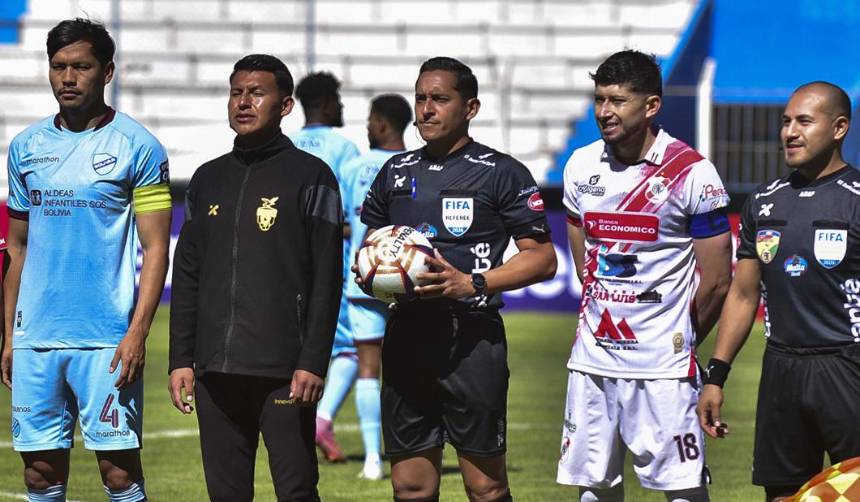 La jornada del fútbol boliviano estuvo marcada por la polémica y el árbitraje