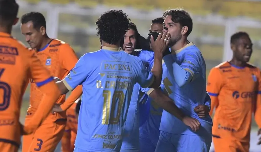 Bolívar vence por goleada a Blooming para sellar su pase a la final de la Copa Bolivia