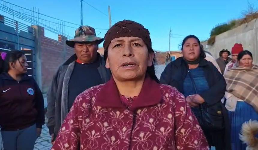Reportan la aprehensión de dirigente vecinal acusado de impulsar los bloqueos en La Paz 