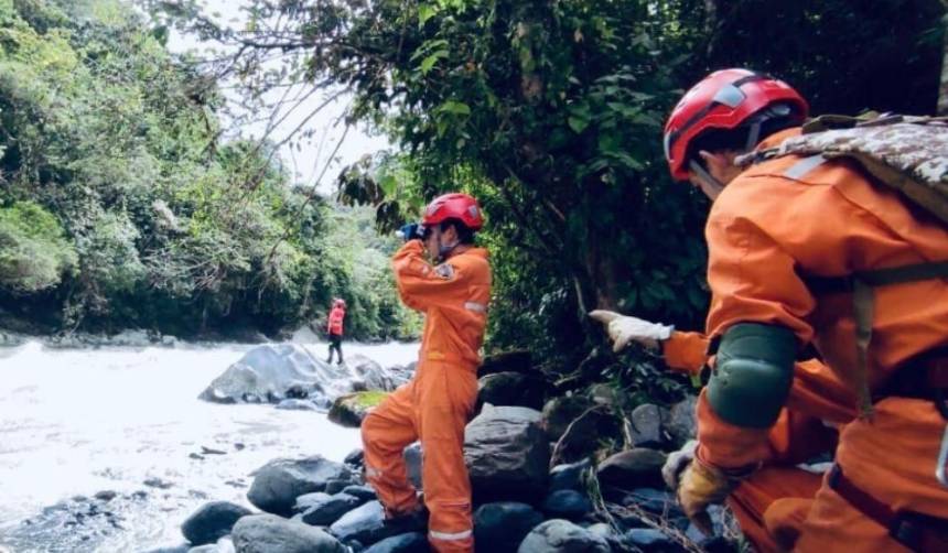 “No nos hemos extraviado”, dicen los voluntarios que ingresaron a los Yungas para rescatar a una mujer herida