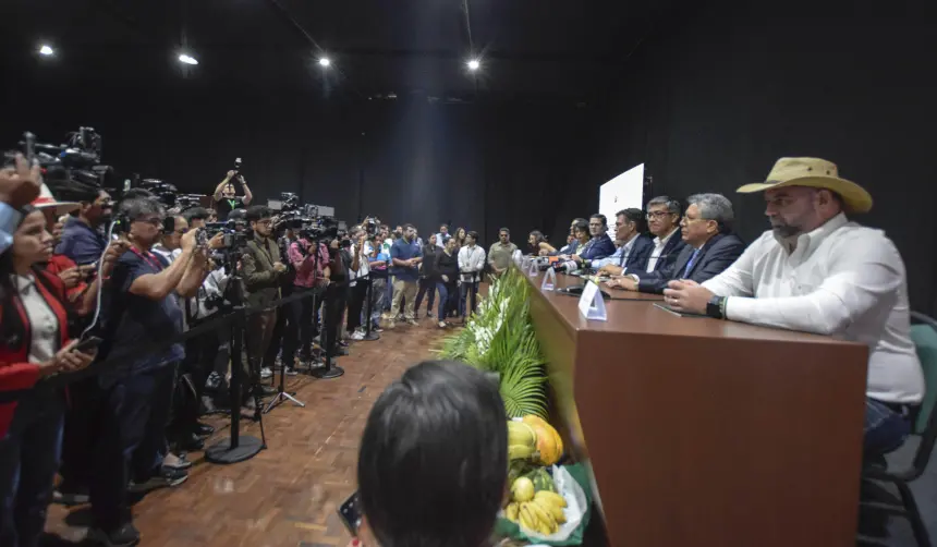 Anapo dice que encuentro con Paz para el 7 de noviembre “busca proyectar a Bolivia hacia el escenario global”