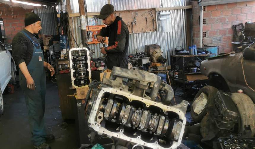 Choferes dicen que no aceptarán plazo límite para reclamos por la gasolina desestabilizada