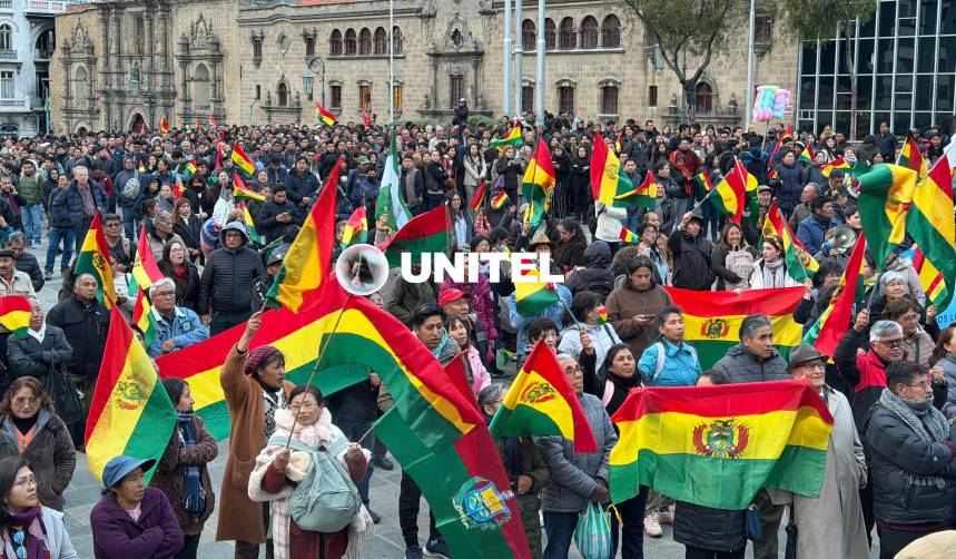 “¡Estado de excepción!”: el grito que retumba en el cabildo de La Paz