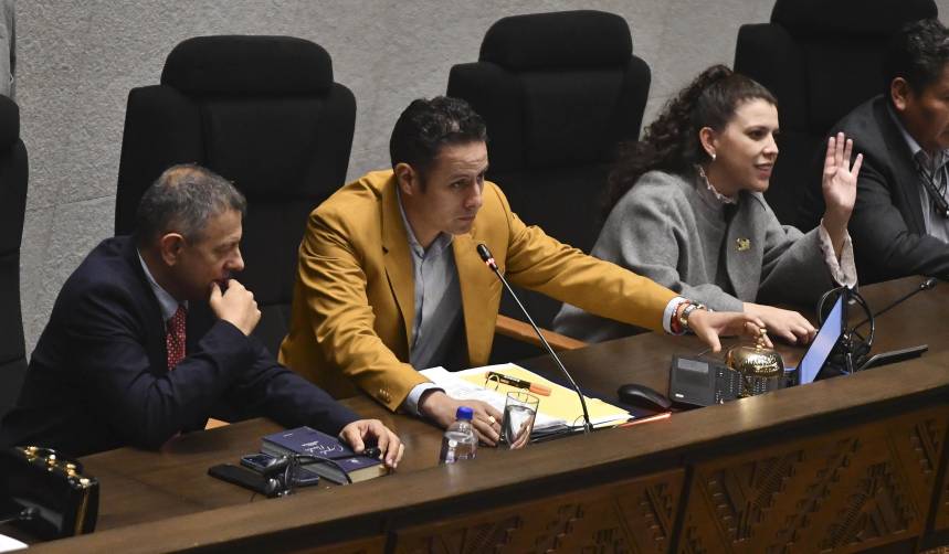 “No me voy a retractar”: Lara ratifica denuncias contra parlamentarios y dice que presentará pruebas