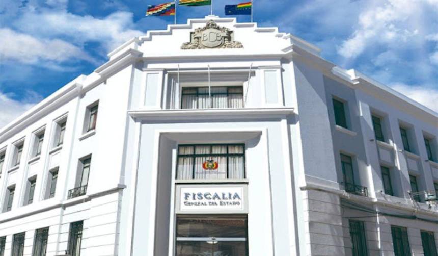 La Fiscalía General publica un comunicado en el que habla de la “ausencia definitiva” de Mariaca y respalda a Luis Montaño