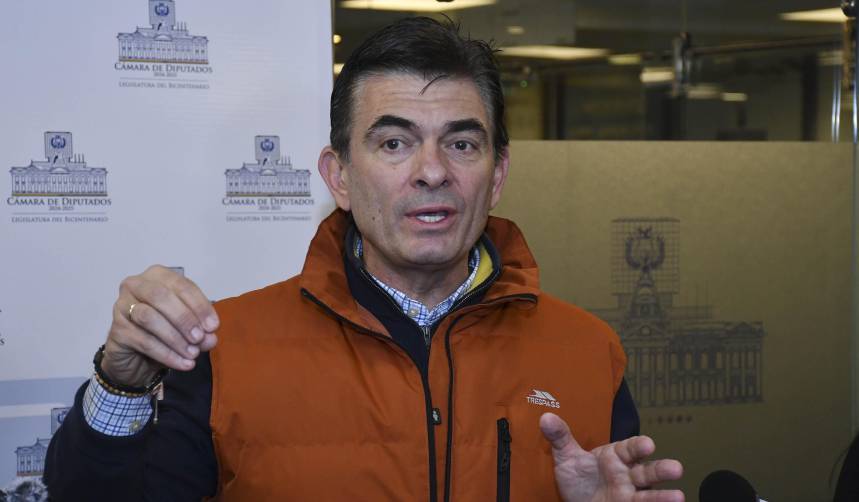 La economía y la situación financiera personal siguen siendo desafíos para el gobierno de Paz, señalan analistas