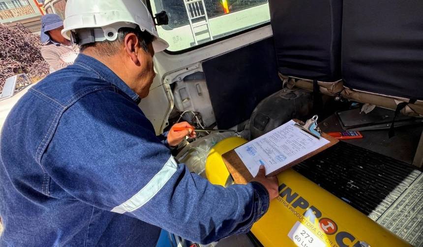 Gobierno crea el programa ‘Patria’ para renovar los vehículos del transporte público y apuntalar su conversión a GNV