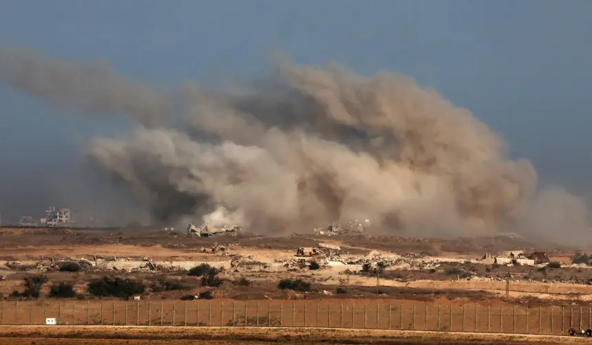 Israel bombardea Gaza y dice que los últimos cuerpos recibidos no son de rehenes