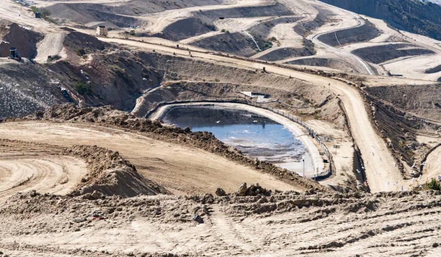Concluye el contrato del relleno de Sak’a Churu; la Alcaldía de La Paz se hace cargo y exige a la empresa garantizar operaciones por 6 meses más