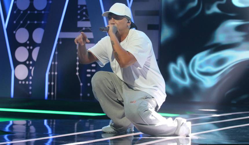 Eminem encendió el escenario con toda la euforia del rap