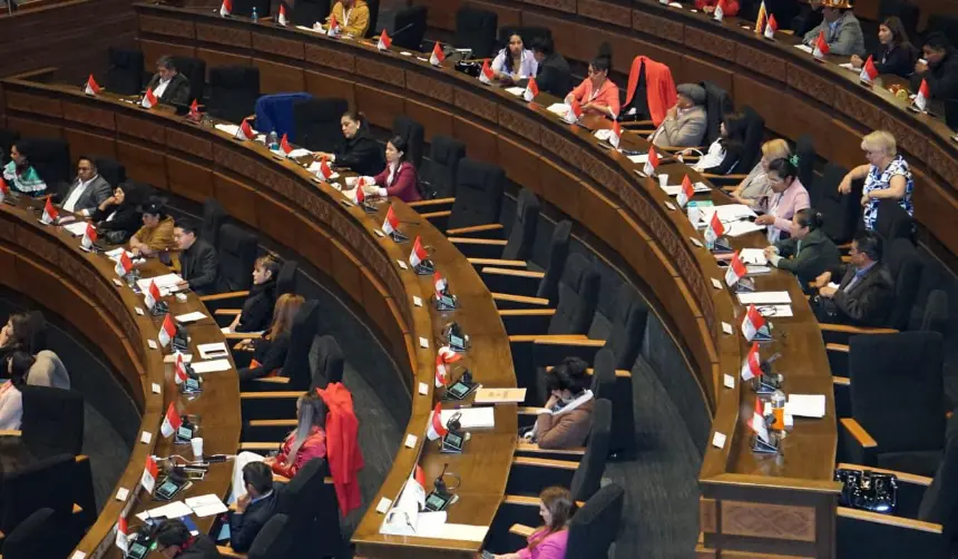 Sesión de interpelación: Lara dicta cuarto intermedio tras discusión con presidentes de Diputados y Senadores