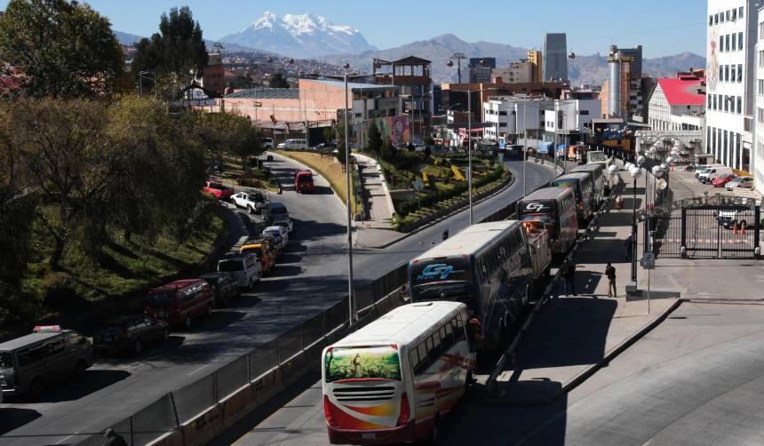 En puertas del diálogo, Bolivia registra 45 puntos de bloqueo en el inicio de este miércoles