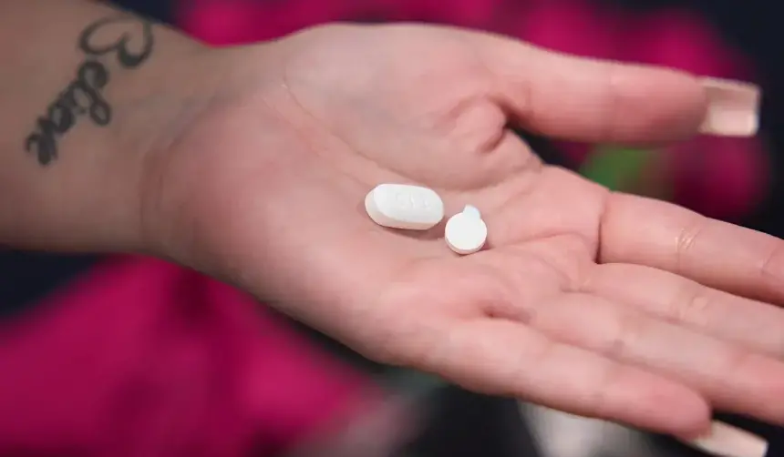 Policía desbarata un centro médico que comercializaba pastillas abortivas en El Alto; hay una persona arrestada