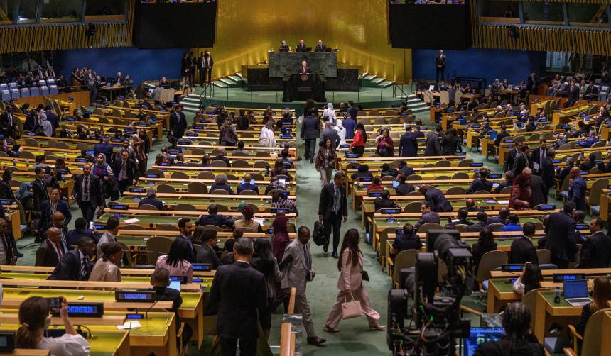 Video: Decenas de delegados se retiran durante discurso del primer ministro de Israel en la ONU