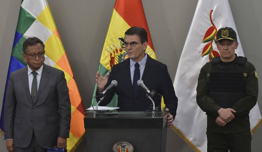 Paz reitera que presentará paquetes de normas y leyes después de las elecciones subnacionales 