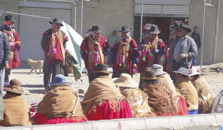 Bloqueos: Dirigente de los Túpac Katari dice que cabildo de la provincia Ingavi solo corresponde a esa región