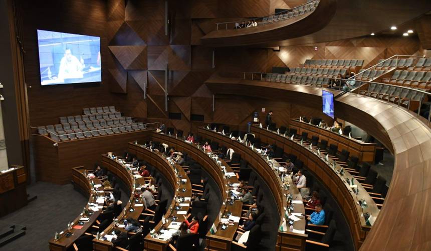 Diputados aprueban por más de dos tercios el crédito de $us 1.900 millones del FMI