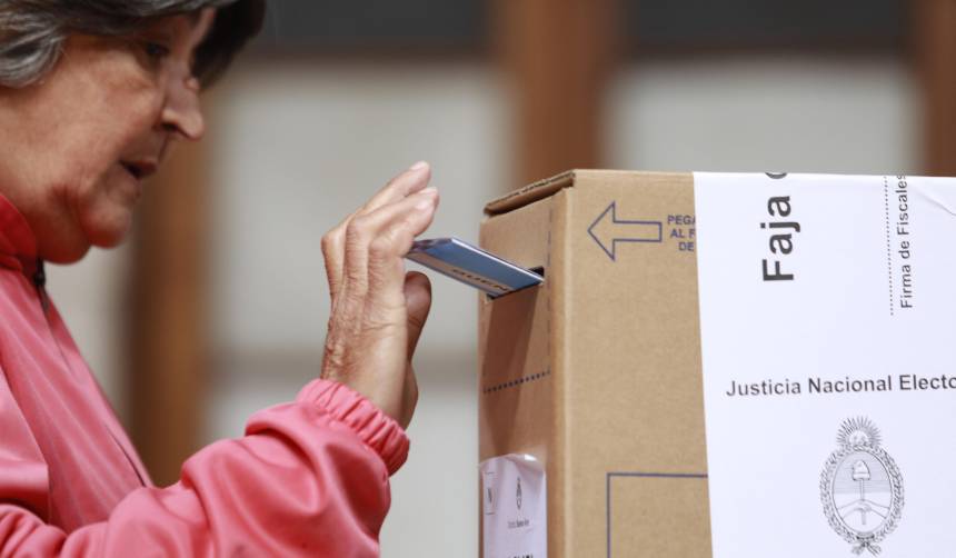 Cierran los centros de votación en Argentina tras una jornada marcada por la normalidad