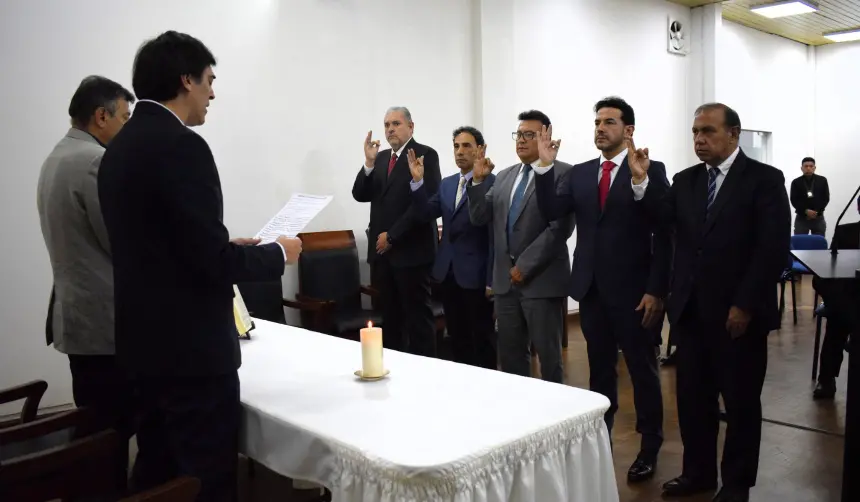 Ministerio de Obras Públicas posesiona a dos viceministros y cinco directores