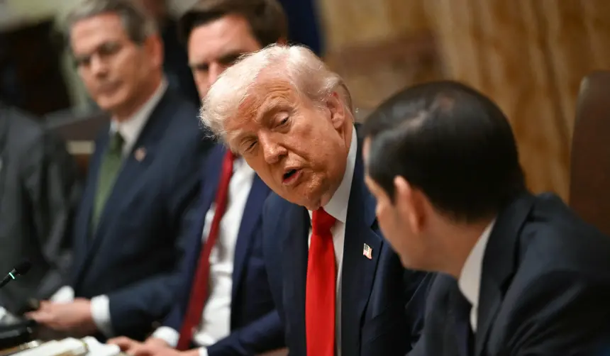 Gobierno de Trump mira con atención la segunda vuelta y dice que Tuto y Paz quieren una relación sólida con EEUU