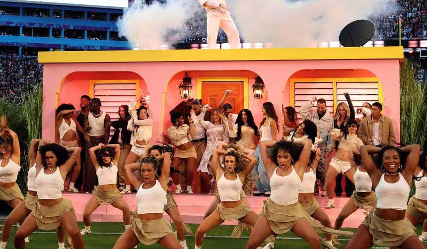 Una boda se vuelve viral por recrear La Casita de Bad Bunny