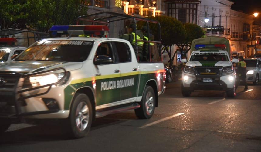 Feminicidio: Mujer muere arrollada por la camioneta que conducía su pareja, reporta la Fiscalía